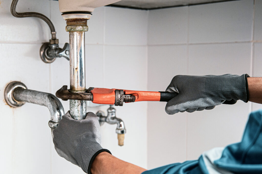 Leak Detection in Benjamin Perez